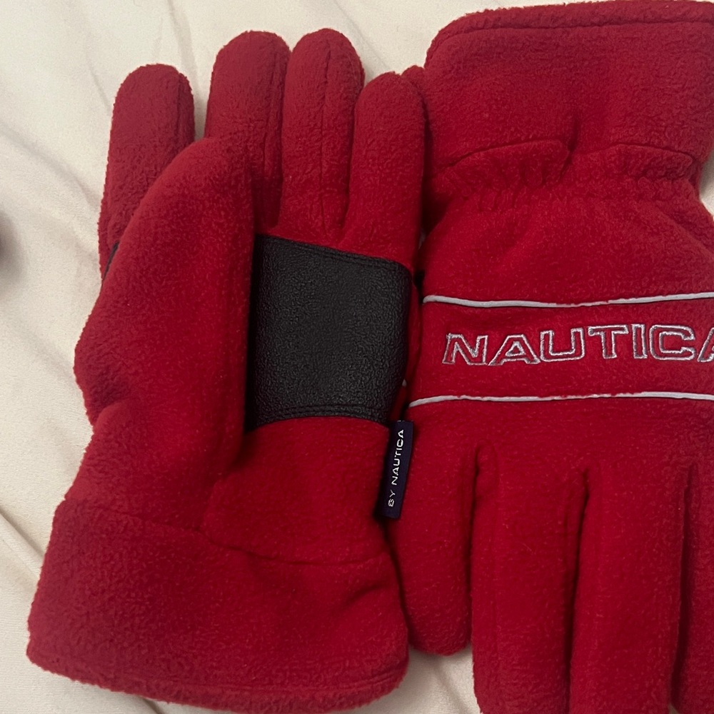 Nautica Scarlet Fleece Gloves with Black Detail